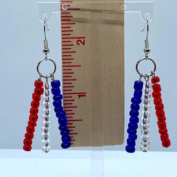 Glass Beaded Dangle Earrings Patriotic - Picture 2 of 4